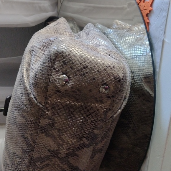 Authentic Coach embossed exotic python leather bag. - Picture 8 of 11